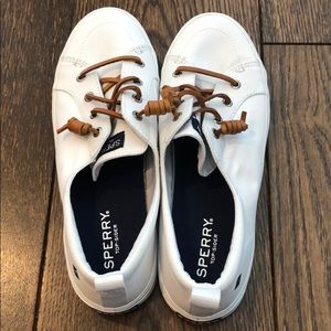 Women’s Sperry Crest Vibe Sneaker size 8